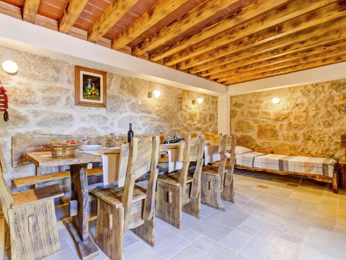 Lovely Holiday Home In Starigrad Exterior foto