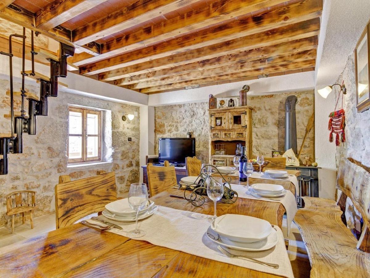 Lovely Holiday Home In Starigrad Exterior foto