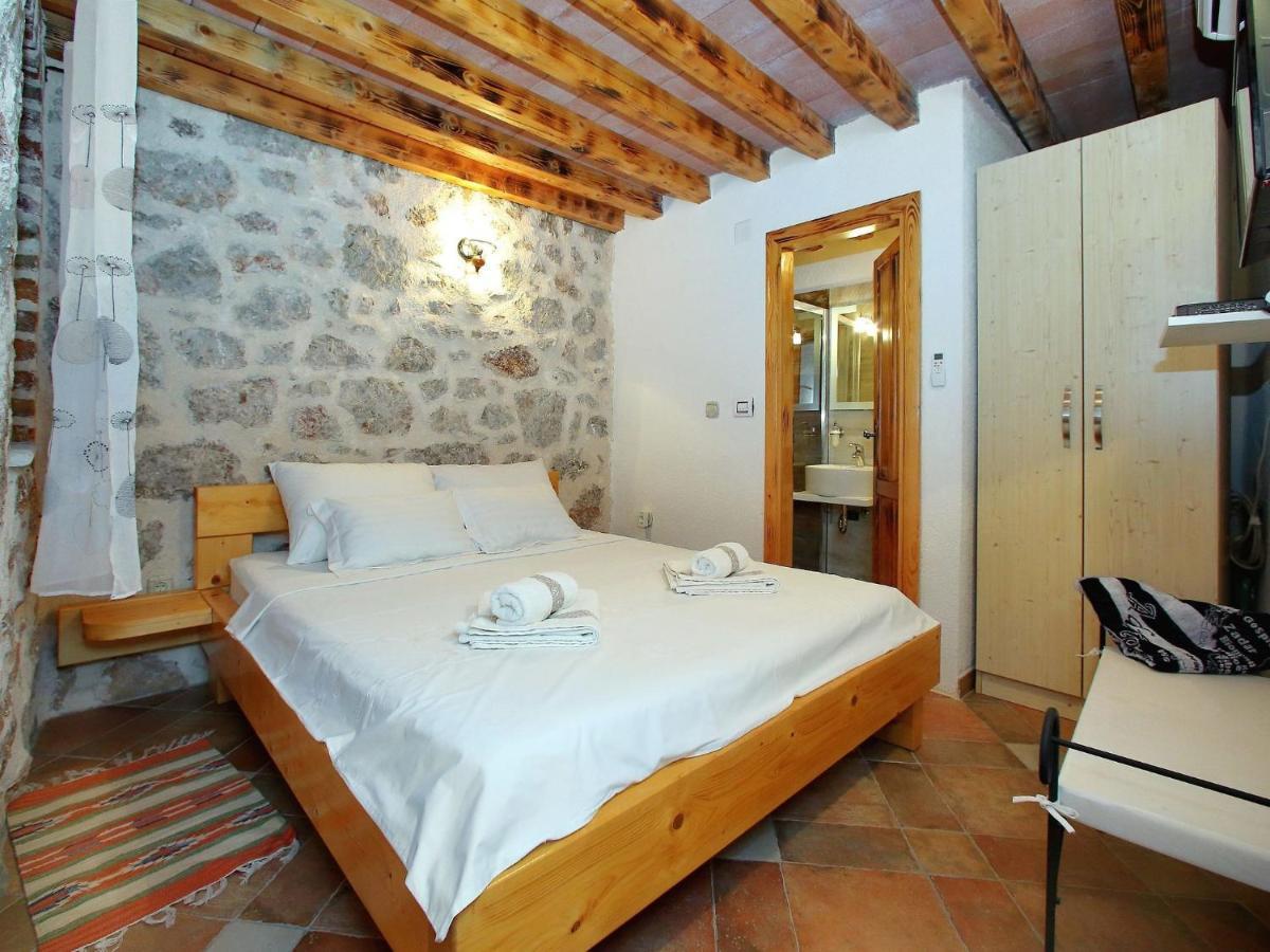 Lovely Holiday Home In Starigrad Exterior foto